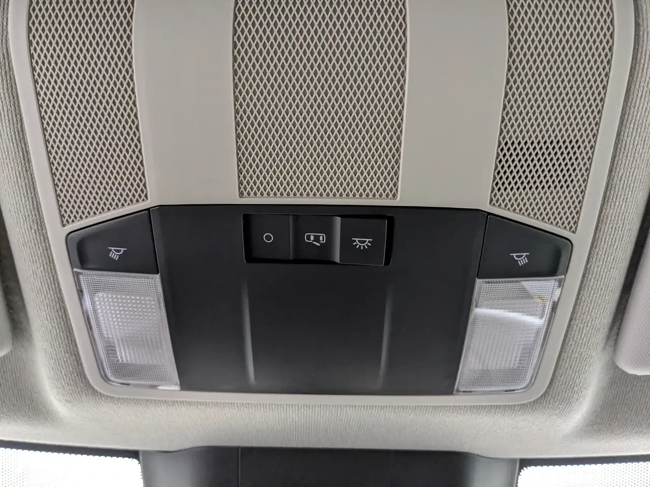 Mitsubishi Eclipse Cross снимка Mitsubishi Eclipse Cross