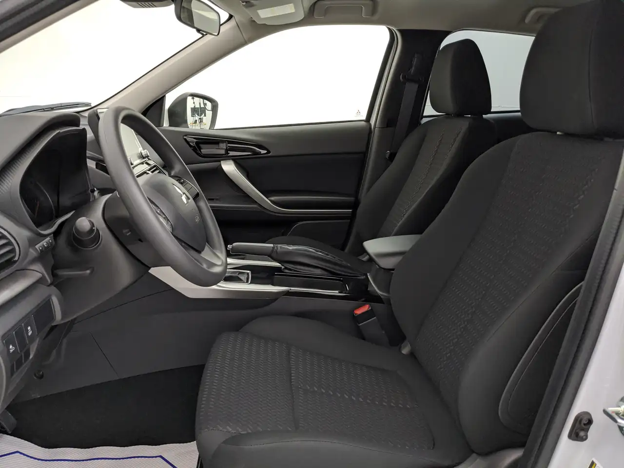 Mitsubishi Eclipse Cross снимка Mitsubishi Eclipse Cross