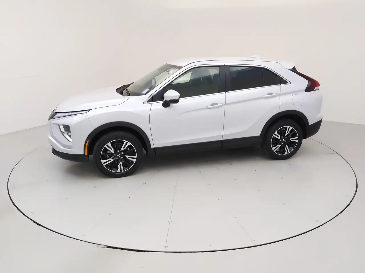 Mitsubishi Eclipse Cross снимка Mitsubishi Eclipse Cross