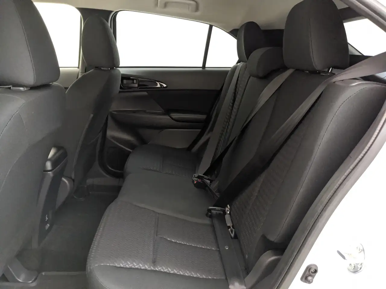 Mitsubishi Eclipse Cross снимка Mitsubishi Eclipse Cross