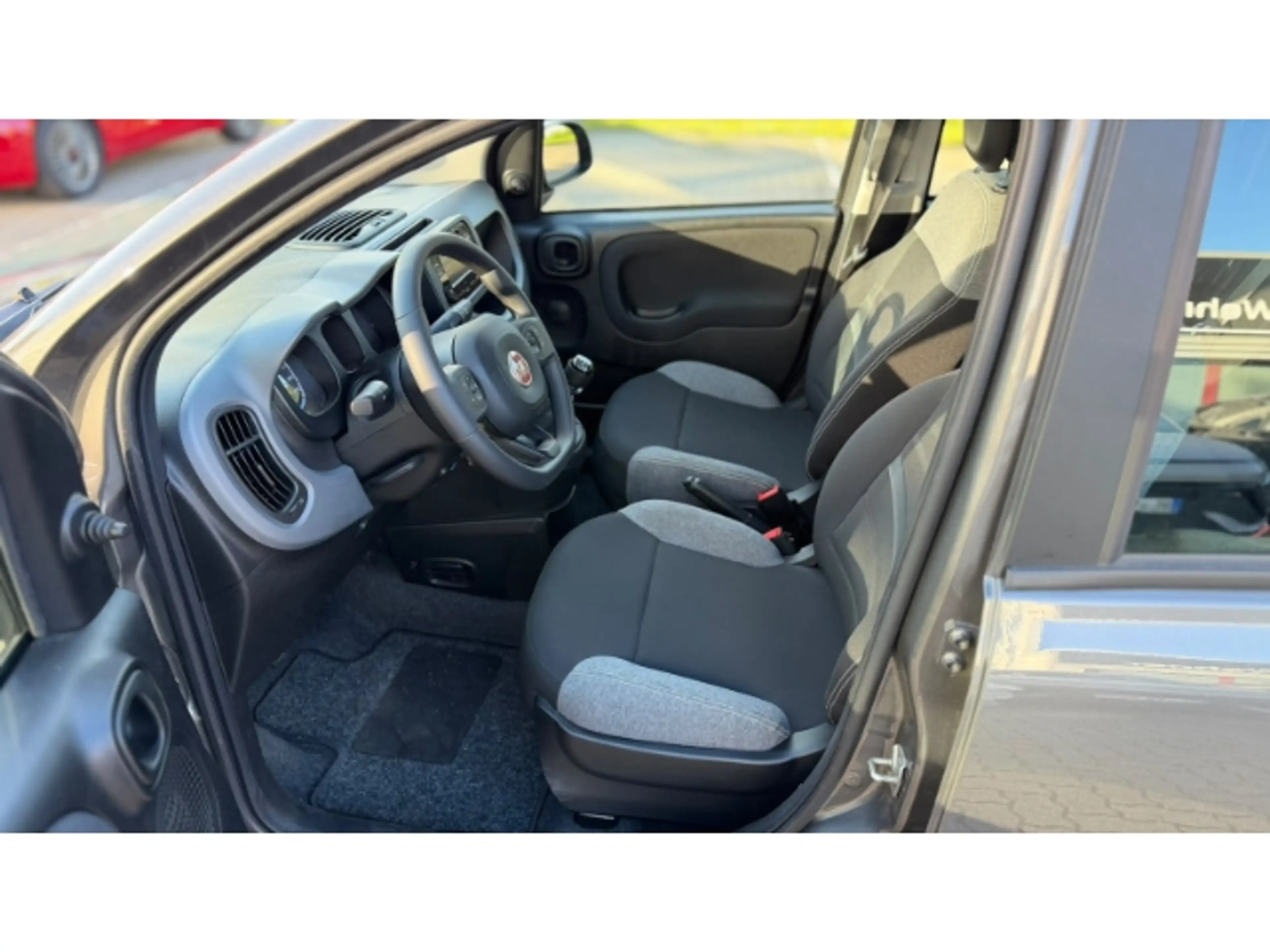 Fiat Panda Hybrid 1.0 GSE DAB Klima BT eFH — photo 7