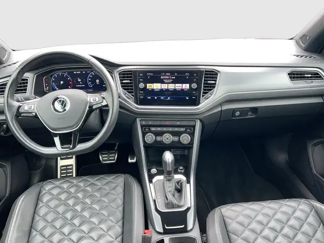 Volkswagen T-Roc view 11