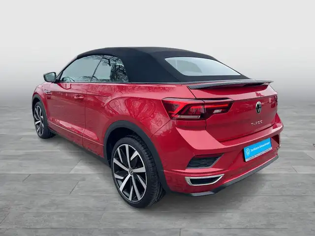 Volkswagen T-Roc view 3