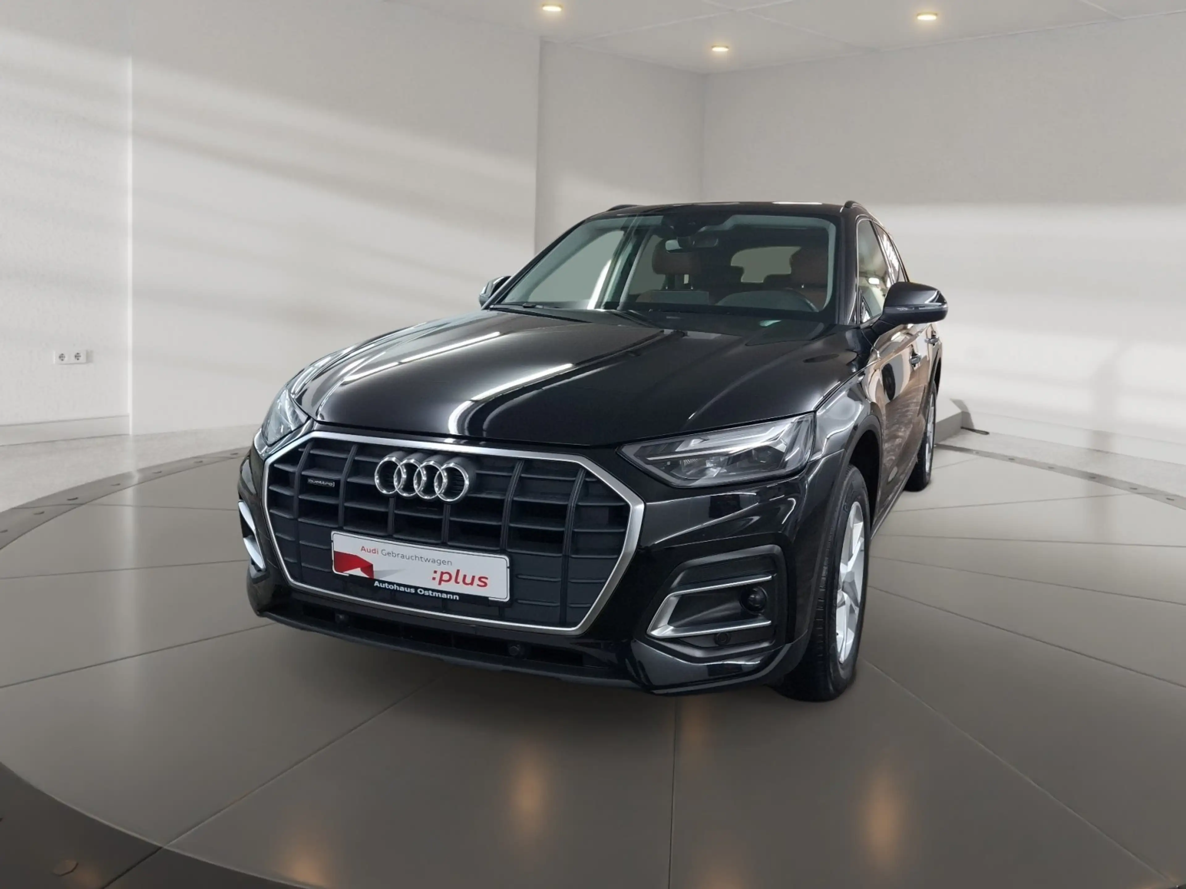 Audi Q5 40 TDI quattro AHK Pano ACC SHZ