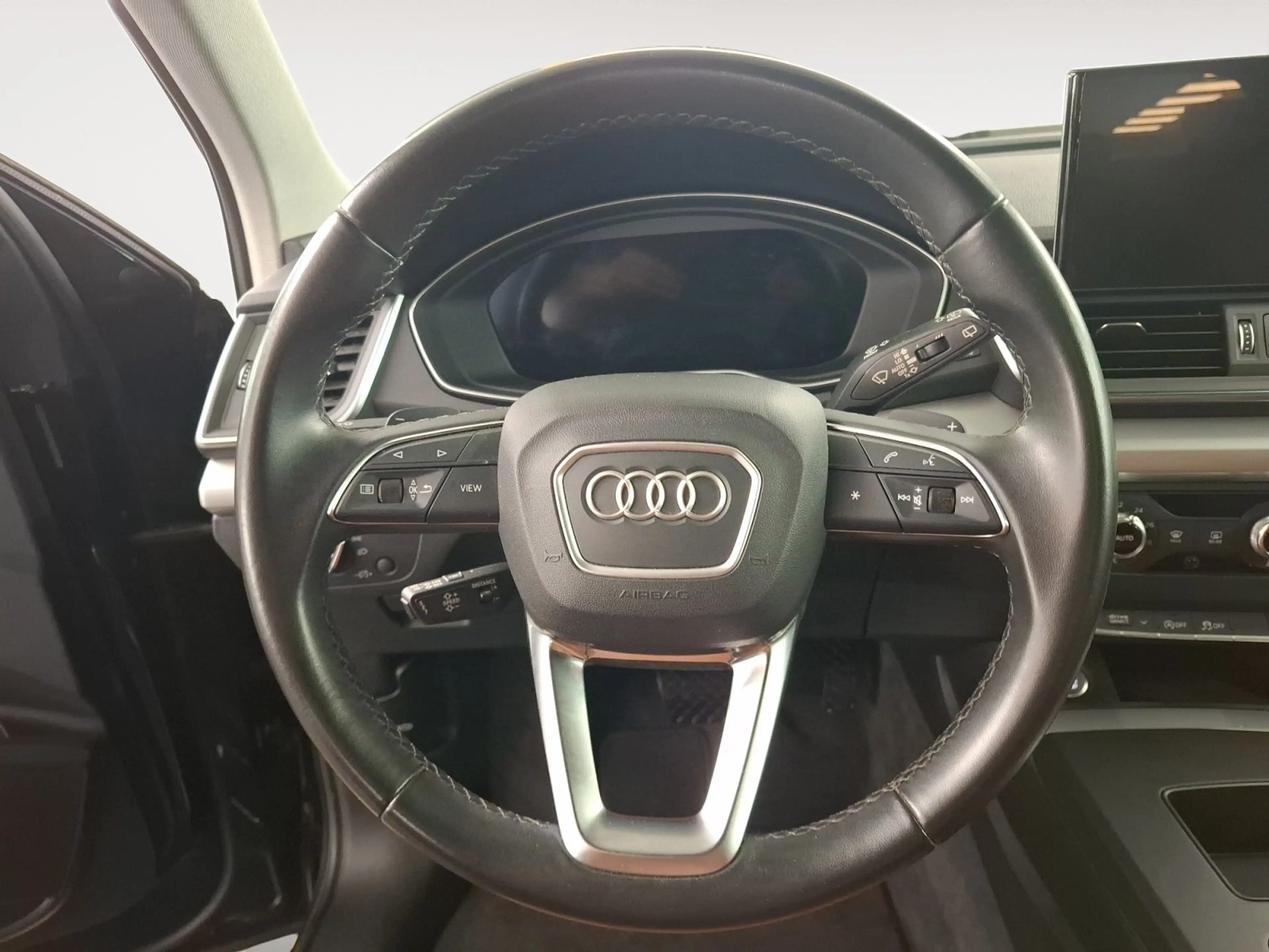 Audi Q5 40 TDI quattro AHK Pano ACC SHZ — photo 11