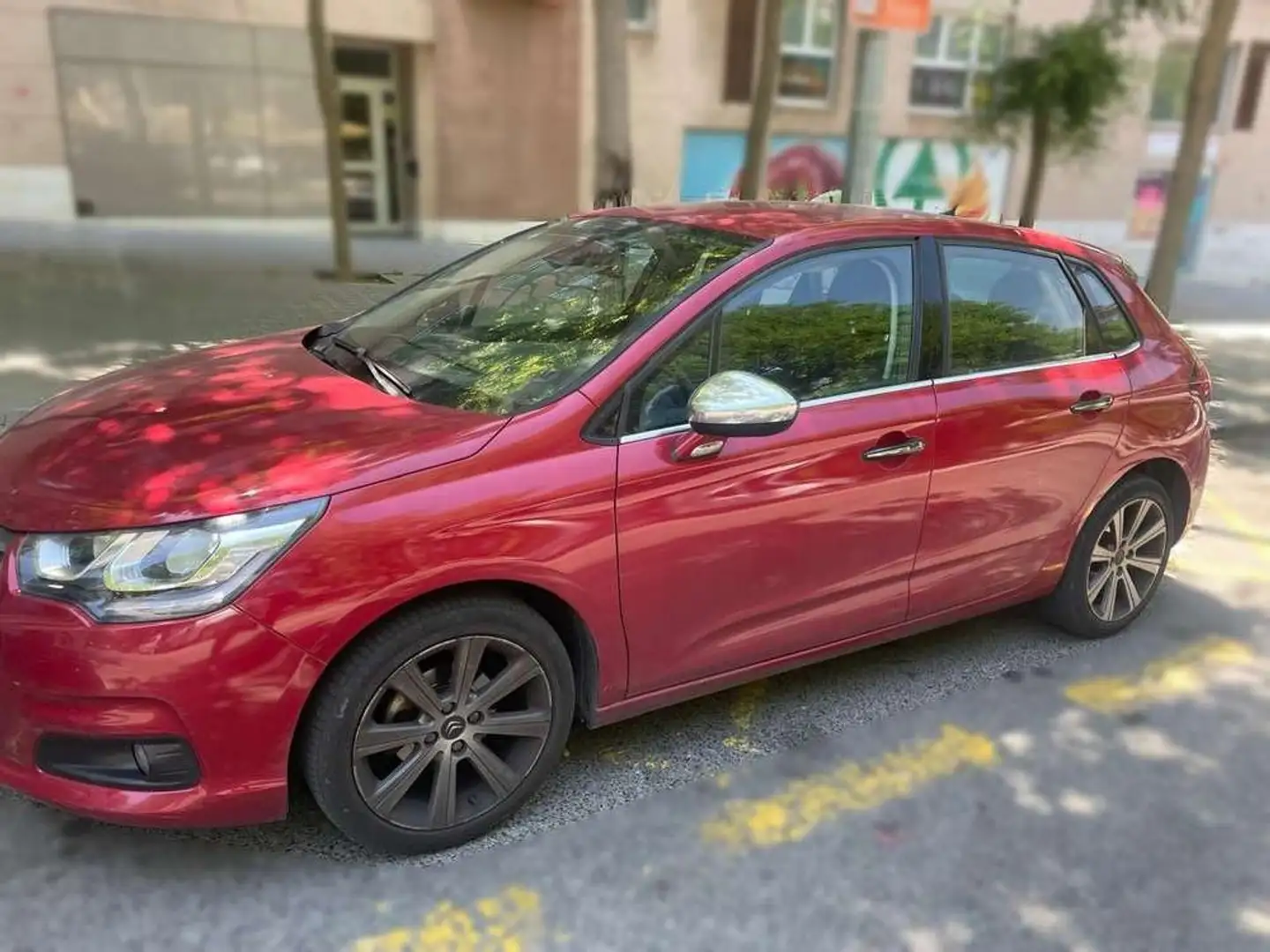 Citroen C4 1.6BlueHDI Feel Edition 100 Rojo - 2