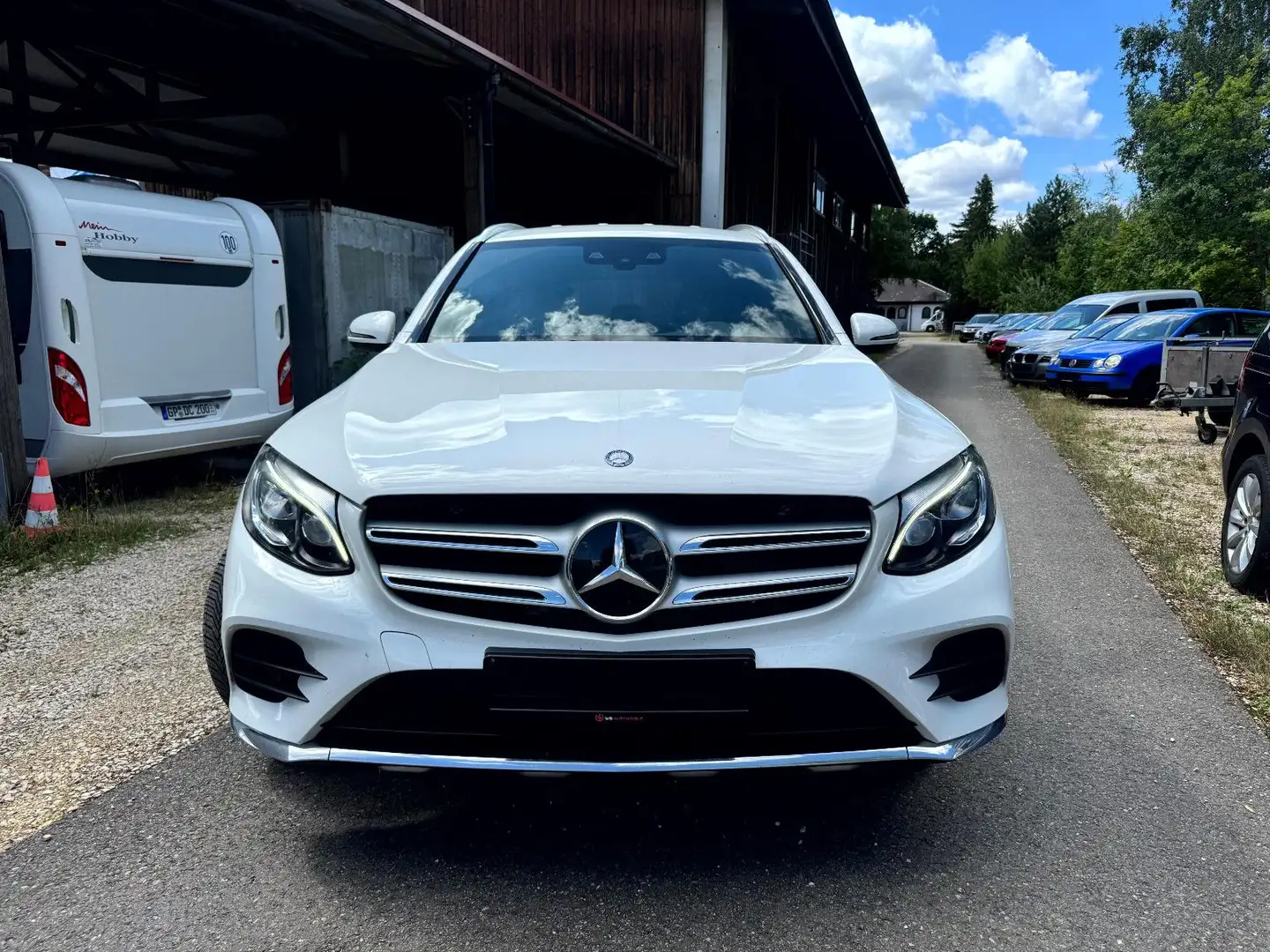 Mercedes-Benz GLC 250 4Matic **AMG/DISTRONIC/AHK/CAM** Alb - 2