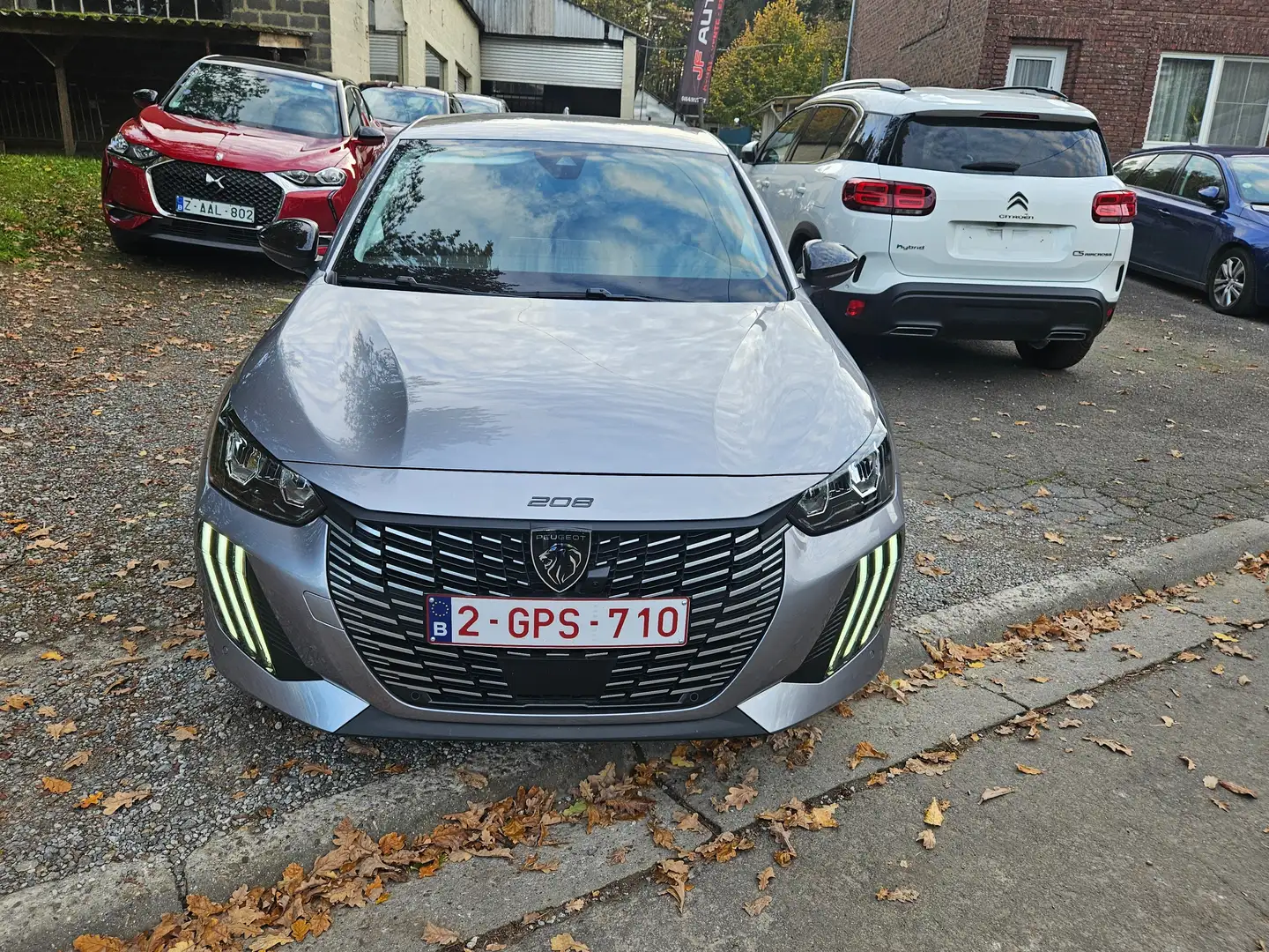 Peugeot 208 1.2 Turbo Allure Plateado - 1