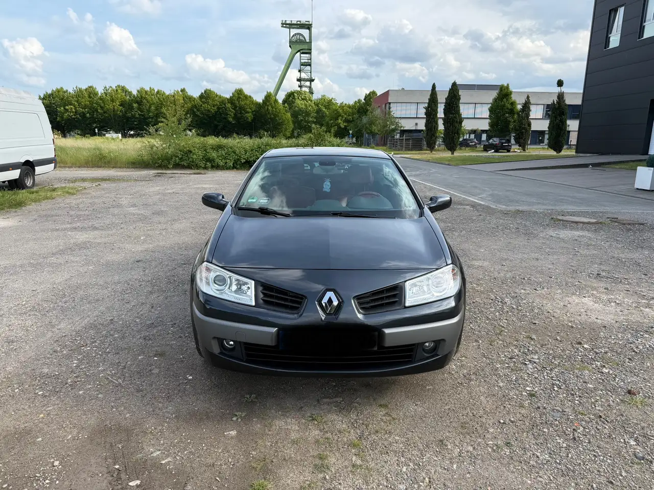 Renault Megane 2.0 Coupe-Cabriolet Dynamique — photo 1 of 10