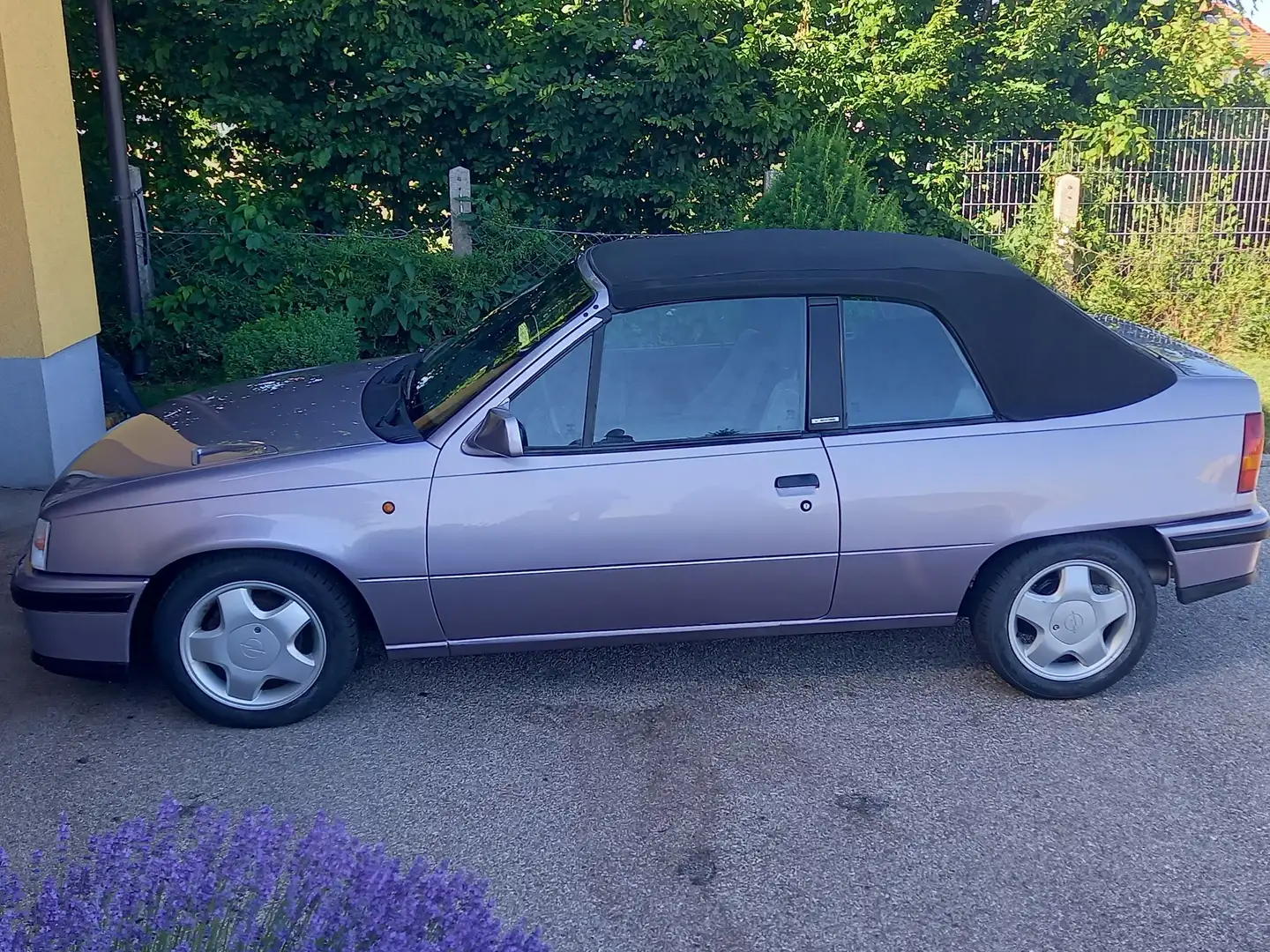 Opel Kadett Kadett E Cabrio GSi 2,0 i Violett - 1