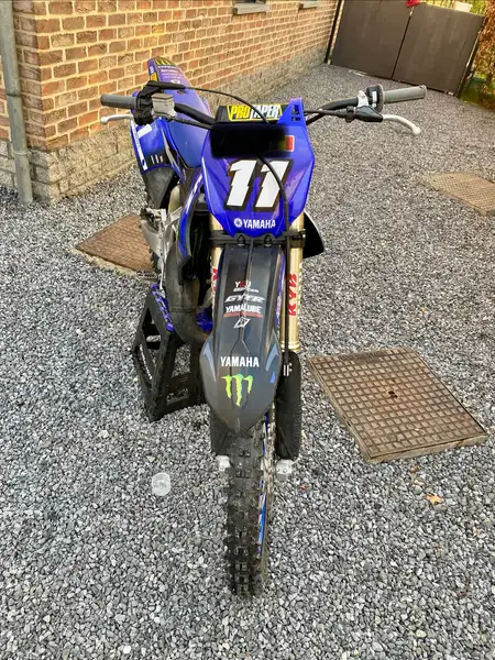 Yamaha YZ 125 - foto 4