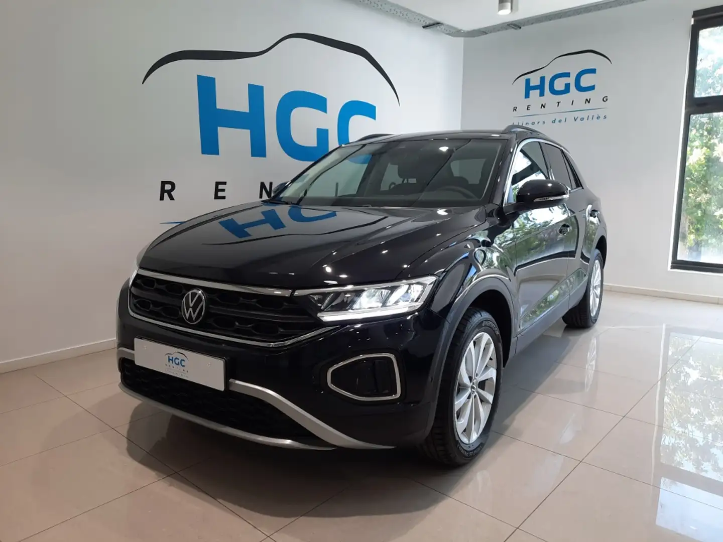 Volkswagen T-Roc 1.5 TSI Life DSG7 Black - 1