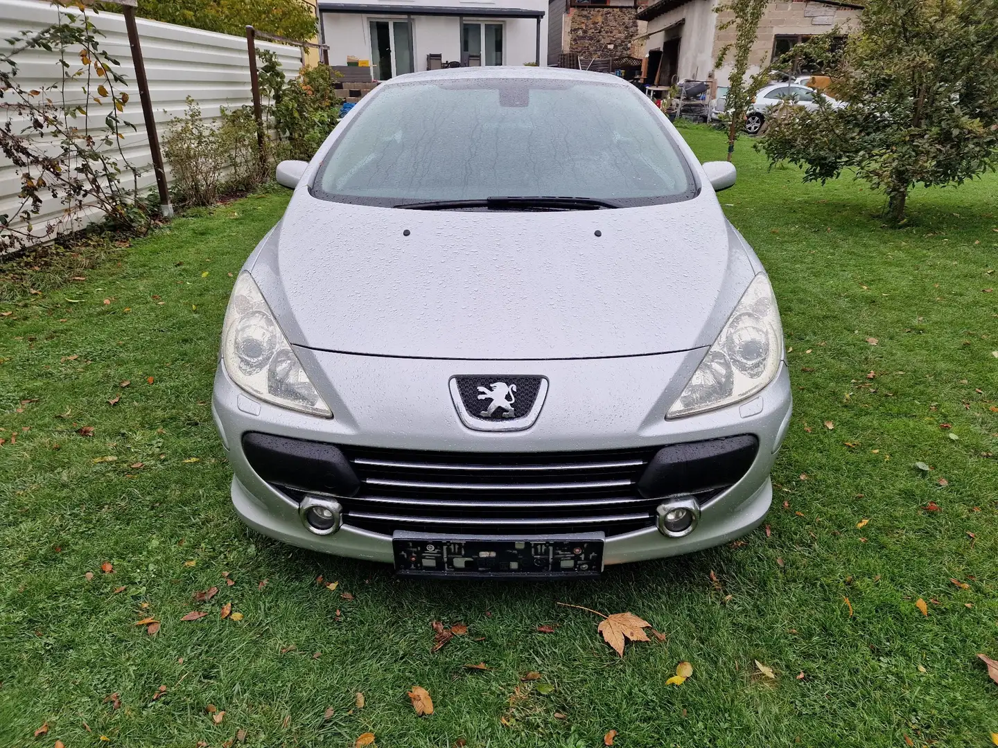 Peugeot 307 CC 140 JBL Insp., Batterie, TÜV - NEU Silber - 2