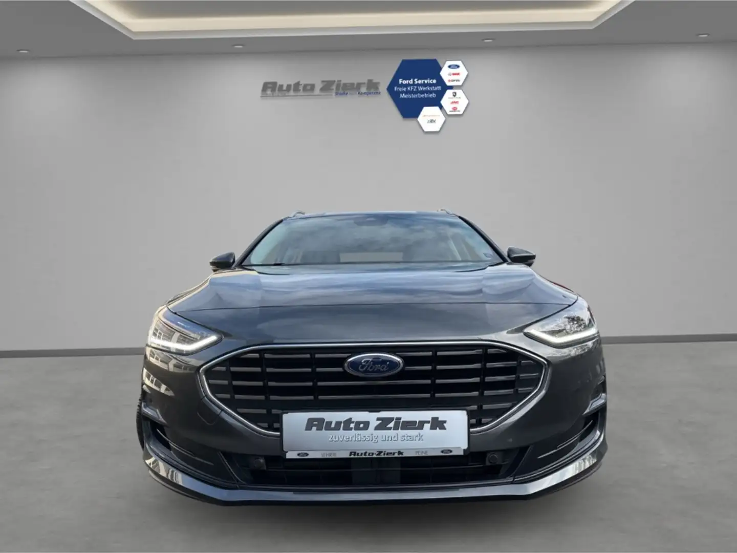 Ford Focus Turnier Titanium 1.0 Ecoboost NAVI ACC RFK LED Grau - 2