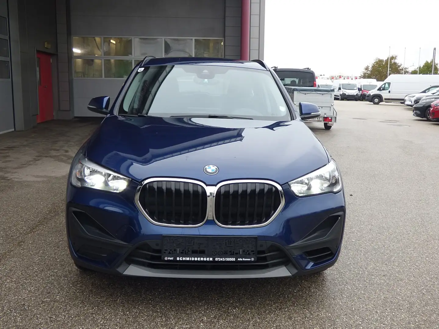 BMW X1 sDrive18i NAVI/Kamera/Sitzheizung Blau - 2