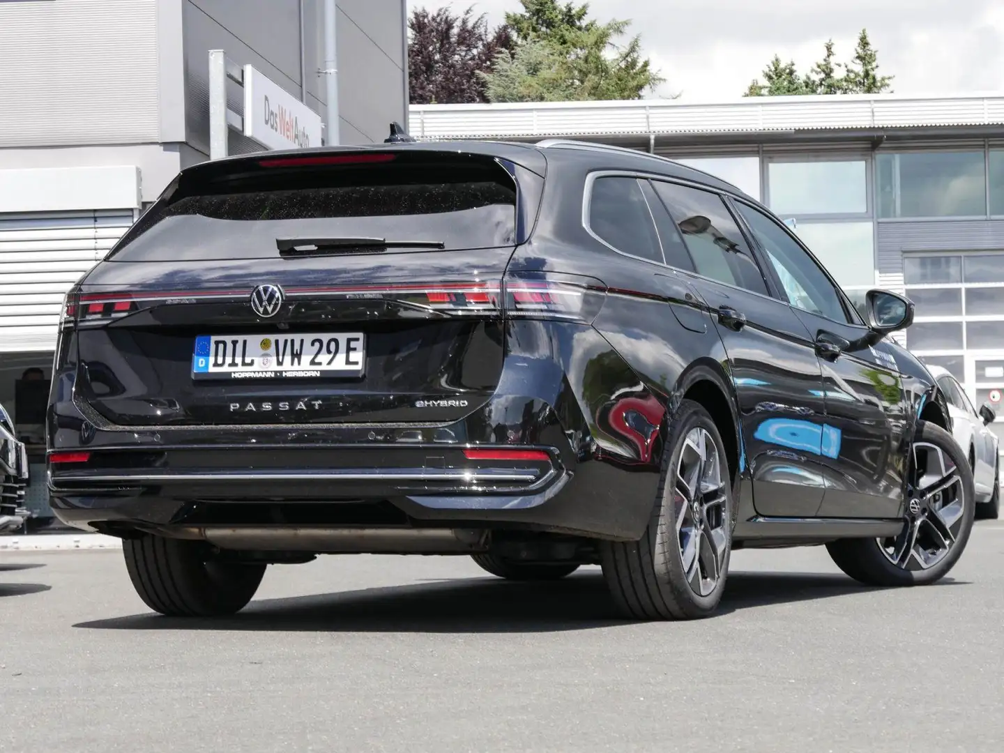 Volkswagen Passat Variant 1.5 l eHybrid AHK Kamera Pano Mat Schwarz - 2
