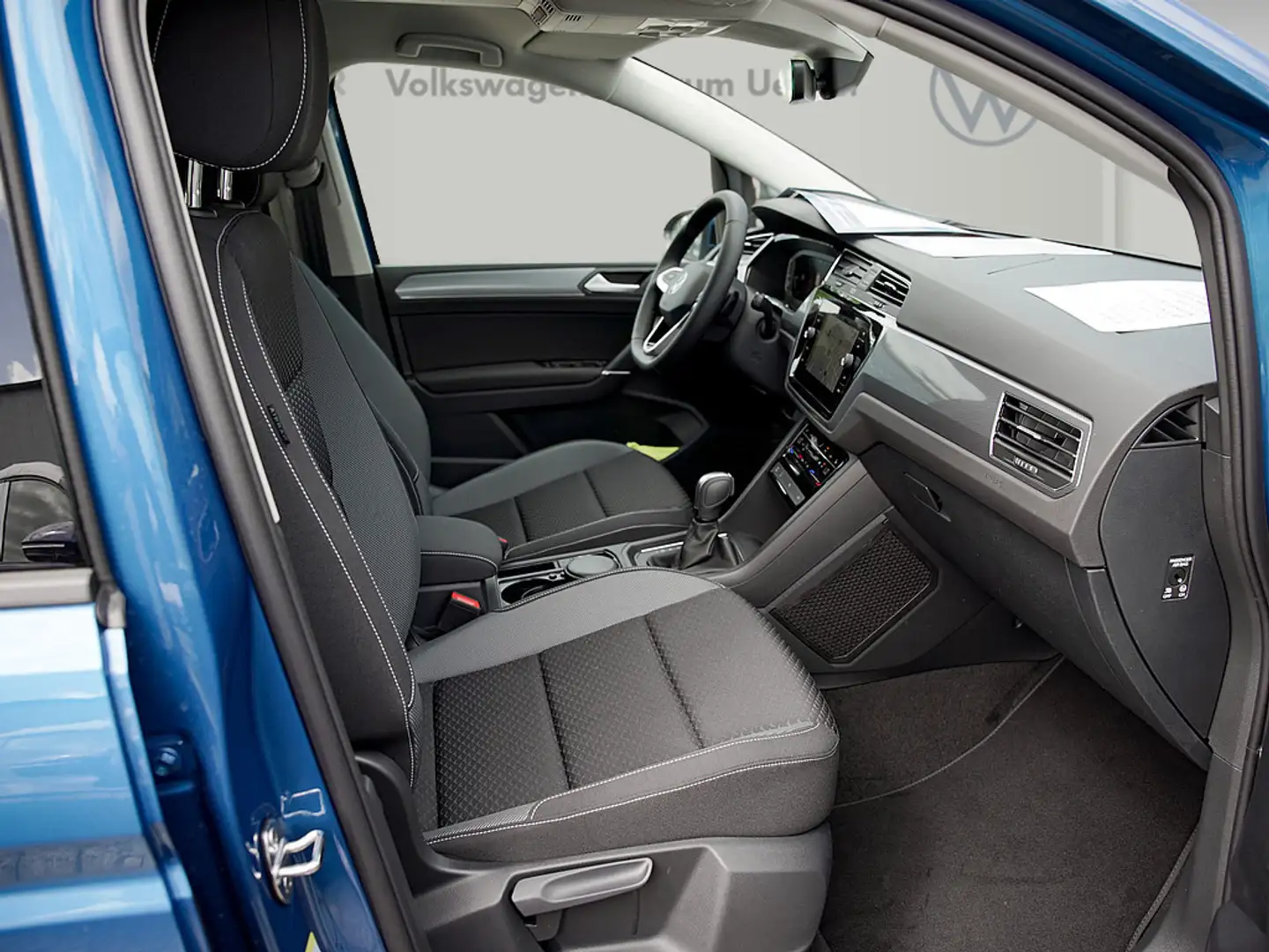 Volkswagen Touran 1.5 TSI Comfortline BMT AHK ACC LED Blau - 2