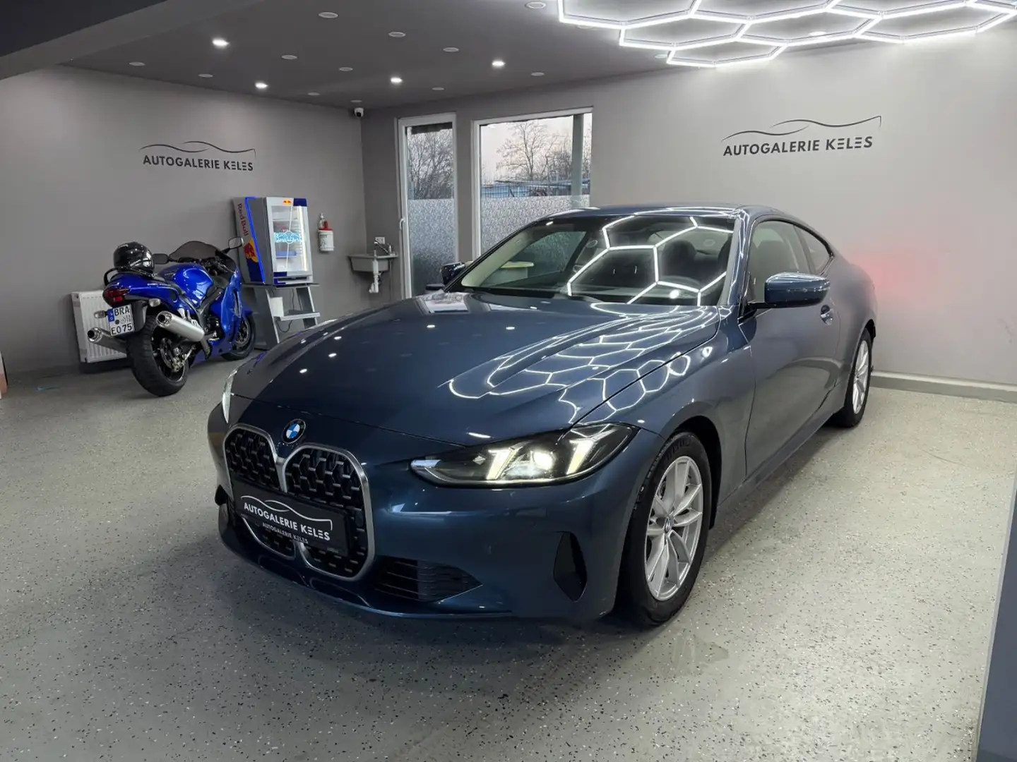 BMW 420 d Coupe LED*NAVI*KAM*SPUR*SHZ*TEMPO Blau - 2