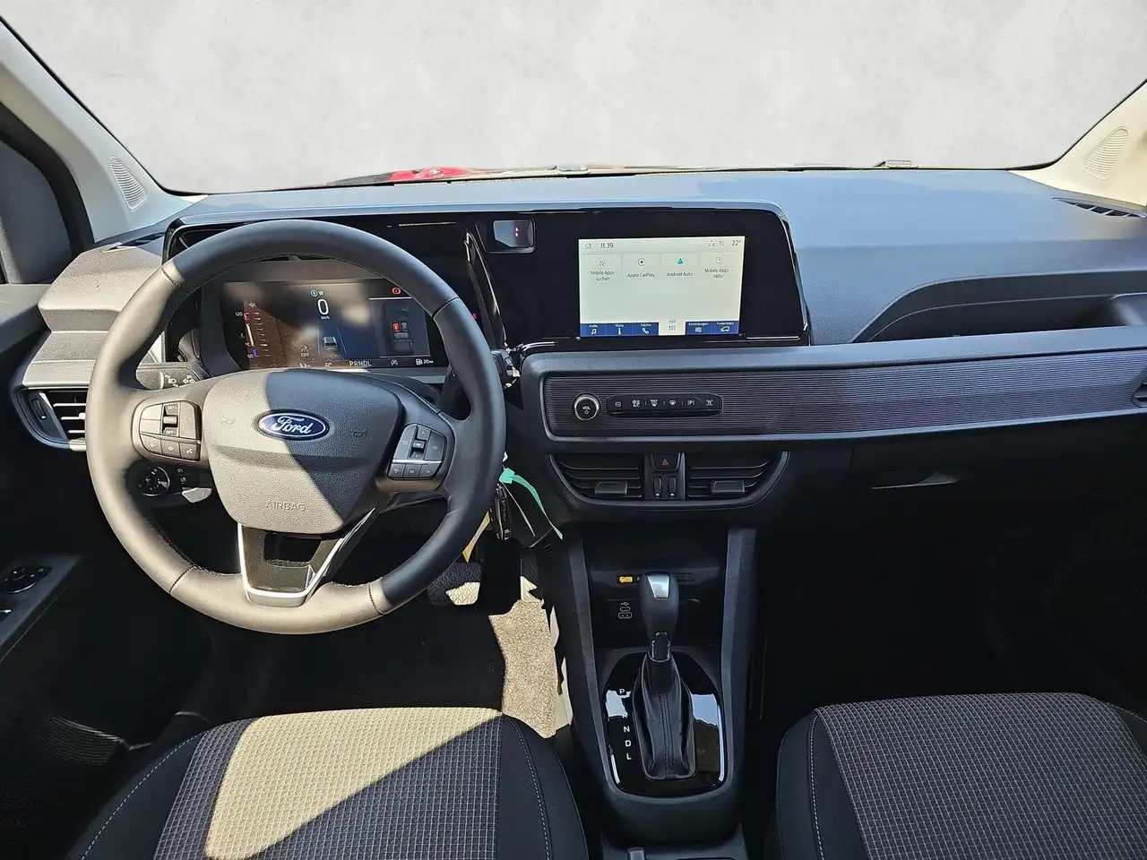 Ford Tourneo Courier 2026 — фото 11