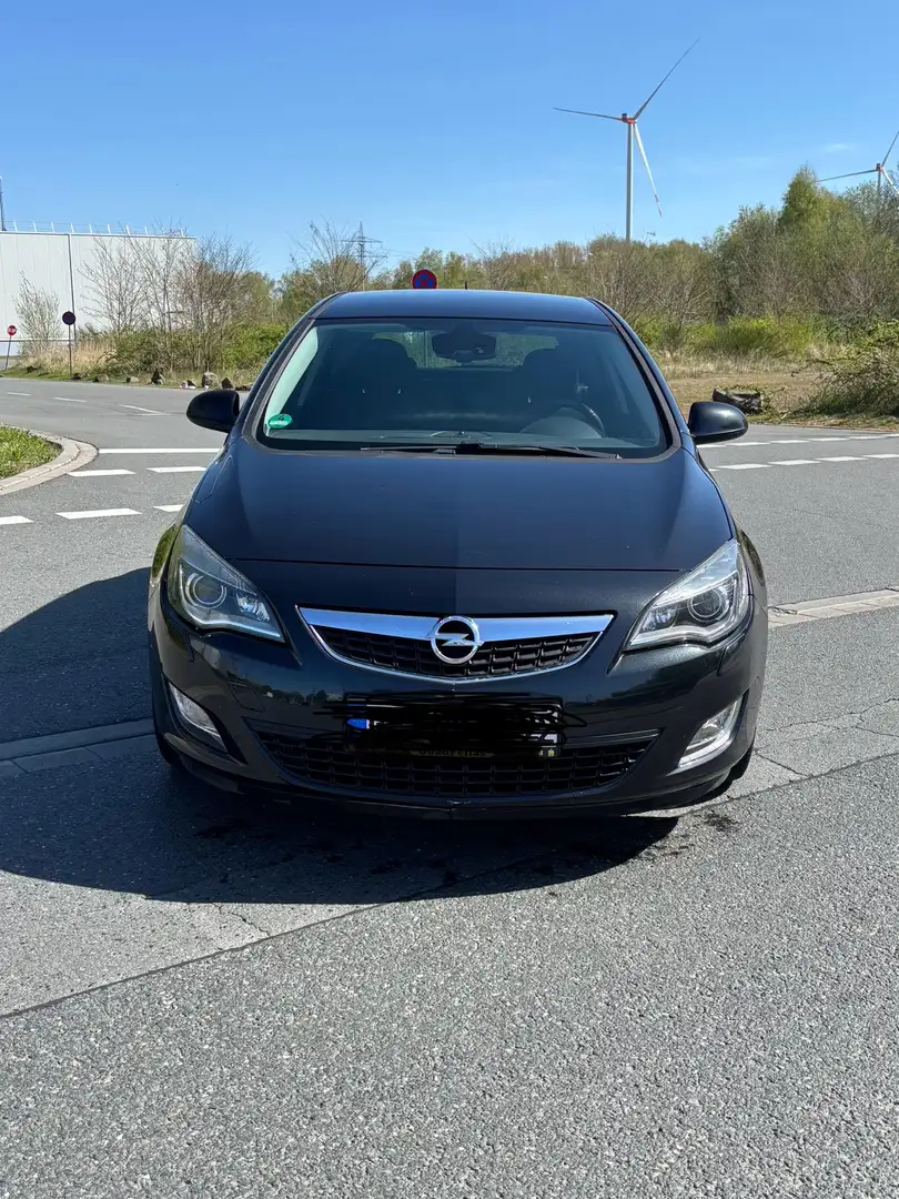 Opel Astra Design Edition Schwarz - 1