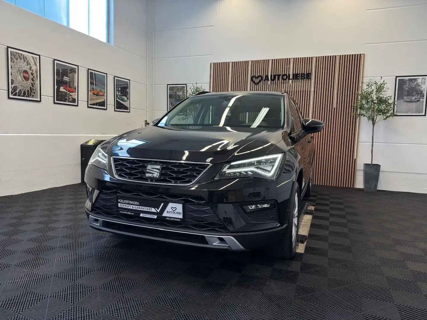 SEAT Ateca 1.5 TSI Style DSG*LED*NAVI*AHK Schwarz - 2