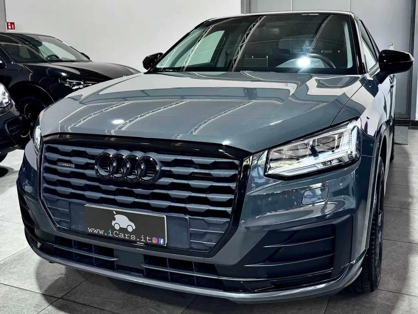 Audi Q2 2.0 TDI 150CV Quattro S-Tronic S-Line Grijs - 1