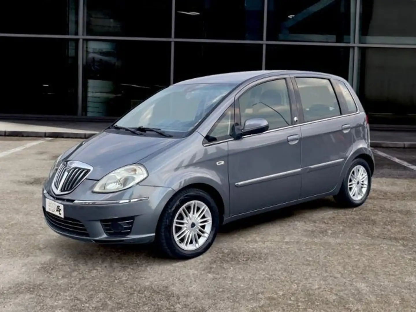 Lancia MUSA 1.4 8v Oro ecochic Gpl Gris - 1