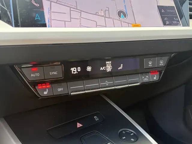 Audi Q4 e-tron view 15