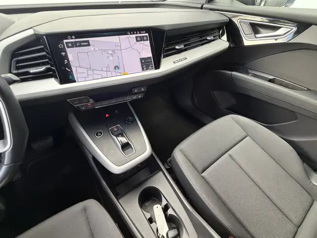 Audi Q4 e-tron view 26