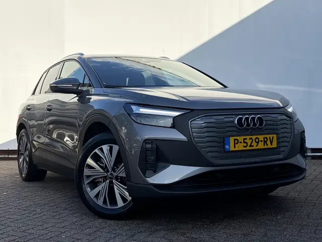 Audi Q4 e-tron view 17
