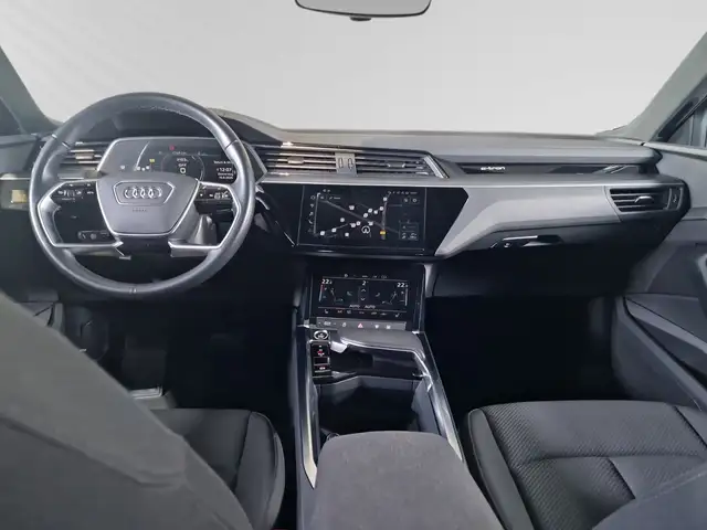 Audi Q8 E-Tron view 7