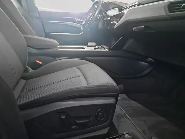 Audi Q8 E-Tron view 11