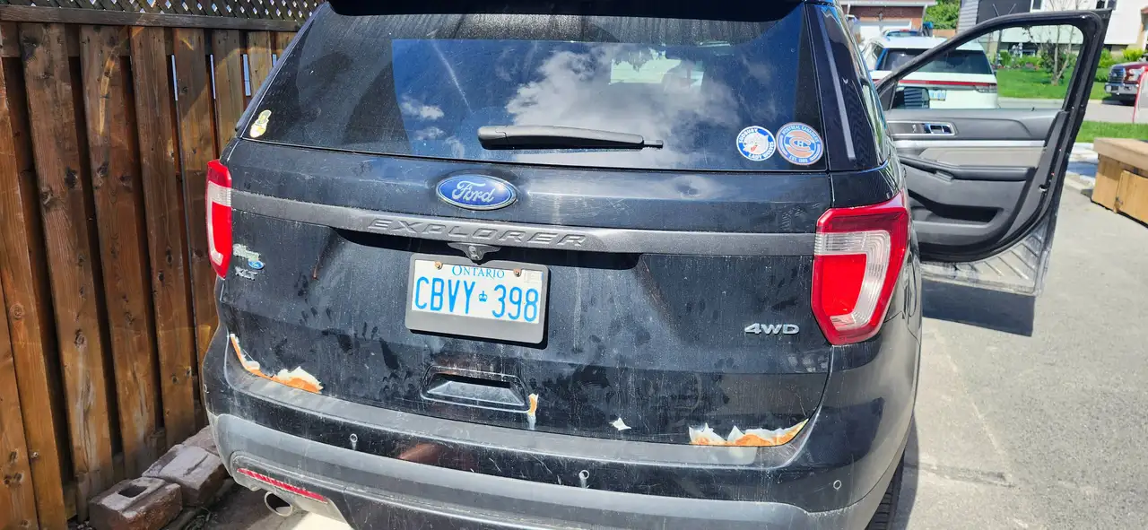 Ford Explorer снимка Ford Explorer