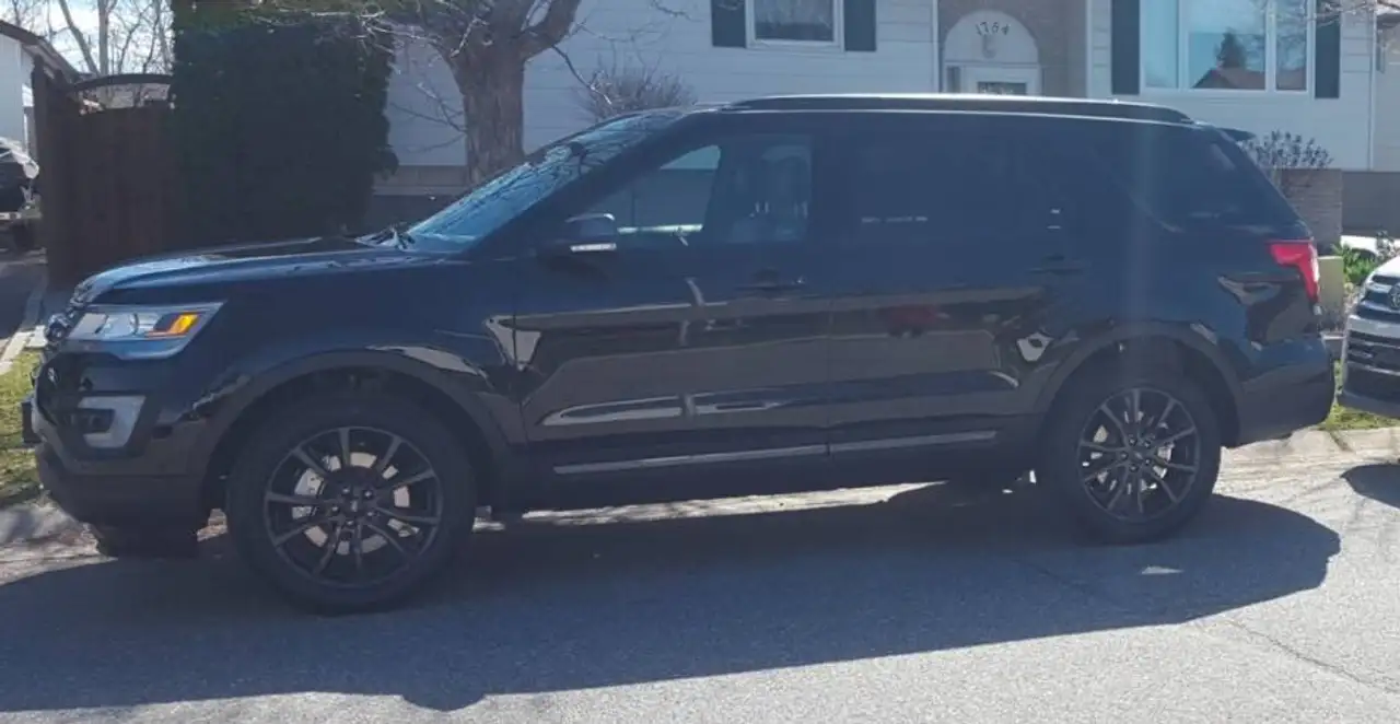 Ford Explorer снимка Ford Explorer