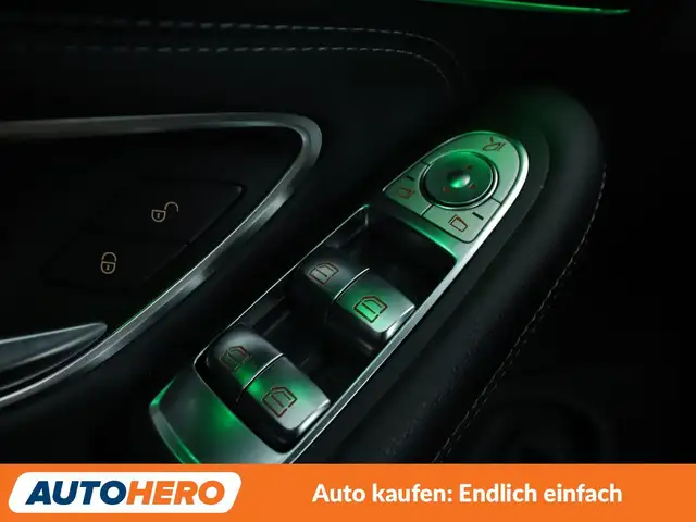 Mercedes-Benz C Class view 26