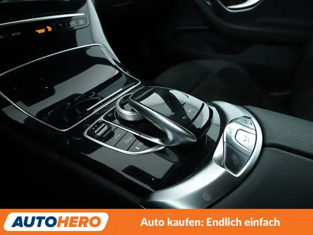 Mercedes-Benz C Class view 25