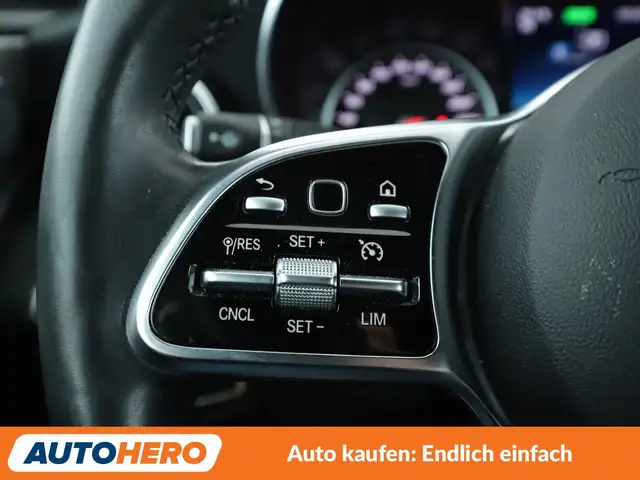 Mercedes-Benz C Class view 29