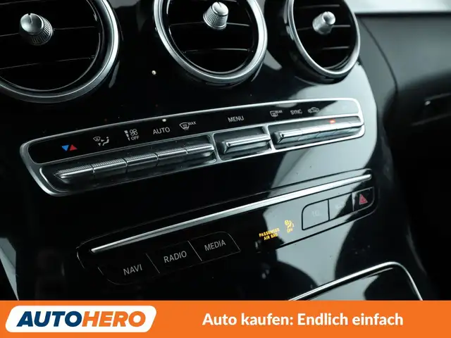 Mercedes-Benz C Class view 24