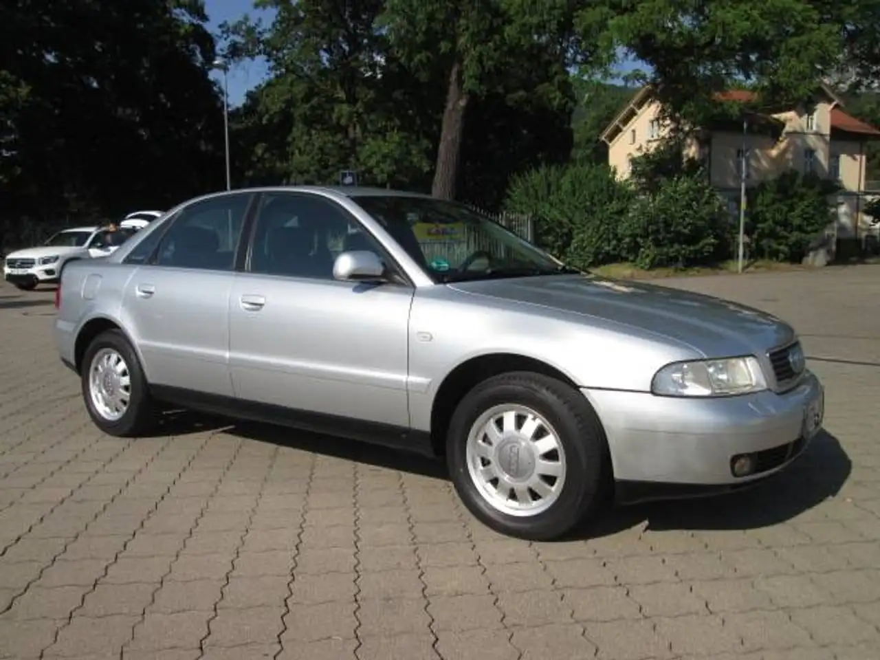 Audi A4 1.8 + 2.HAND+TÜV=05/2027+KLIMA+VIELE EXTRAS, foto 4