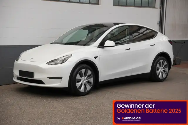 Tesla Model Y Long Range AWD *Mwst. ausweisbar*