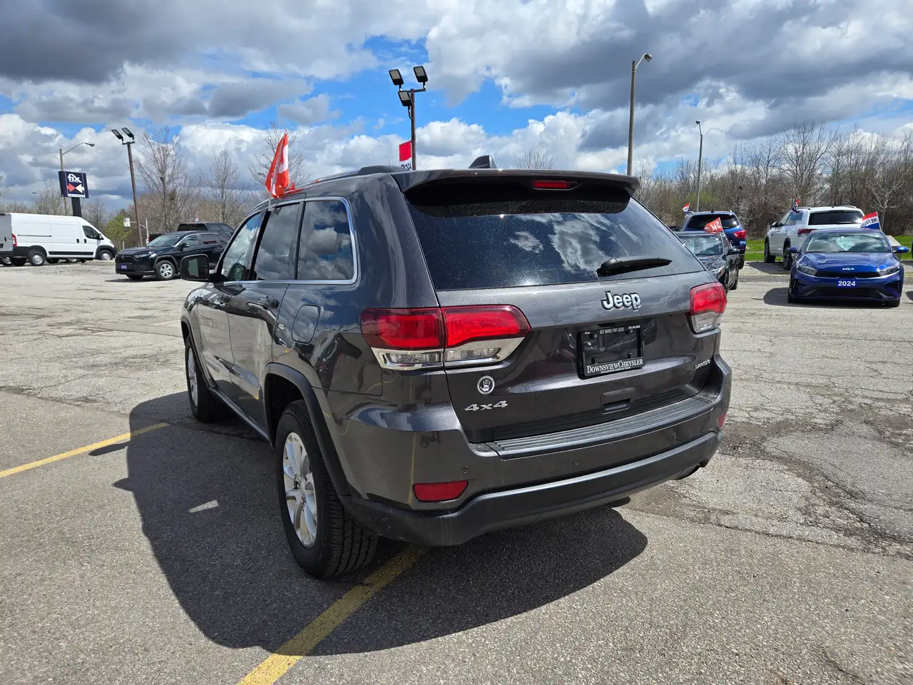 Jeep Grand Cherokee снимка Jeep Grand Cherokee