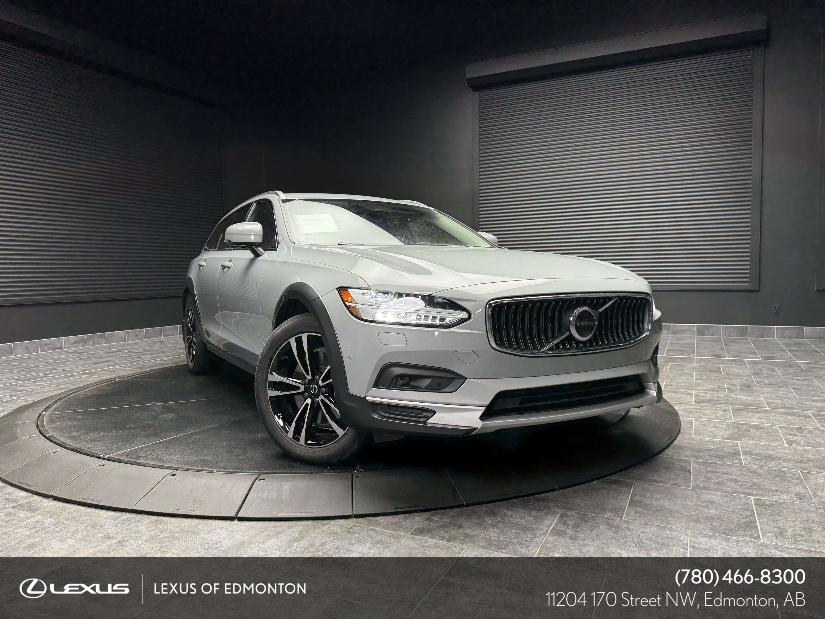 2024 Volvo V90 B6 PLUS
