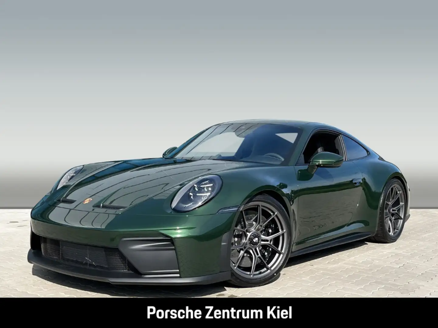 Porsche 992 911 GT3 mit Touring-Paket BOSE HA-Lenkung Grün - 1