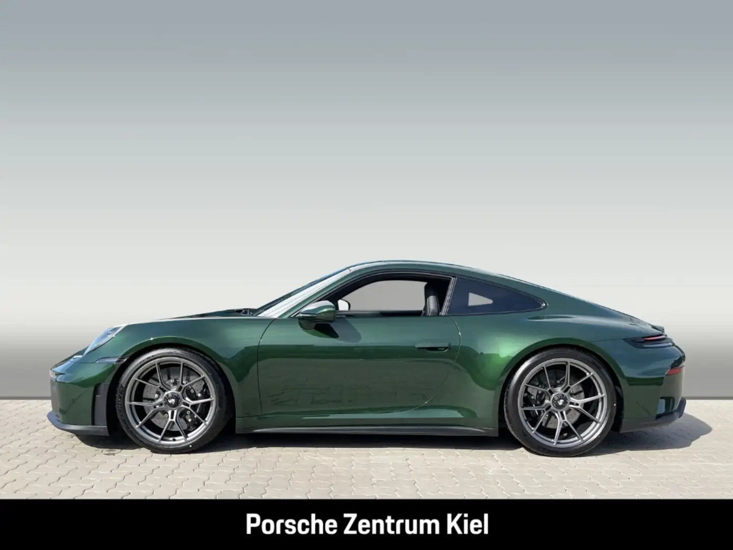 Porsche 992 911 GT3 mit Touring-Paket BOSE HA-Lenkung Grün - 2