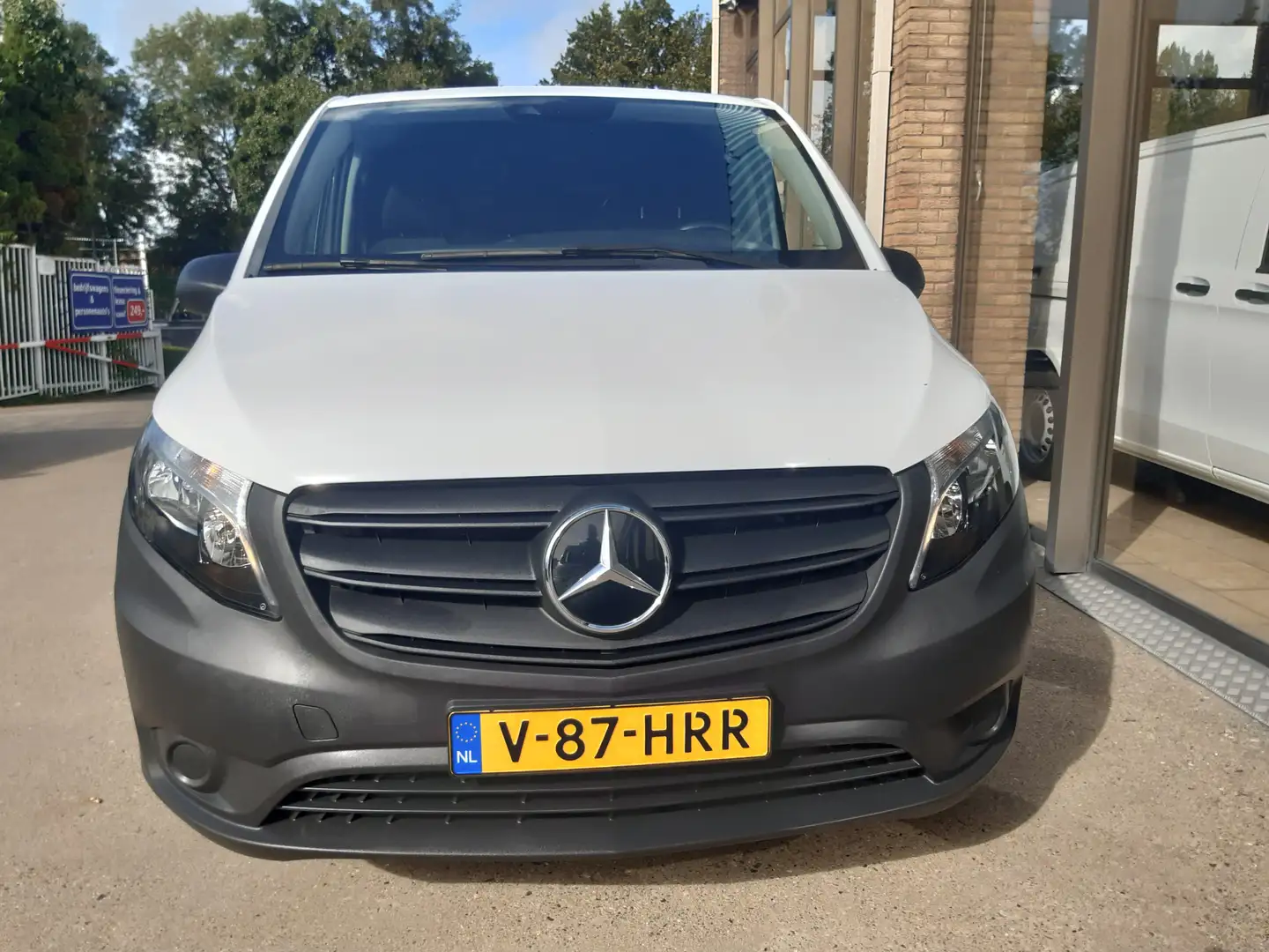 Mercedes-Benz Vito eVito 112 - 66 kWh 290Km Range - Navi - Achteruitr Wit - 2