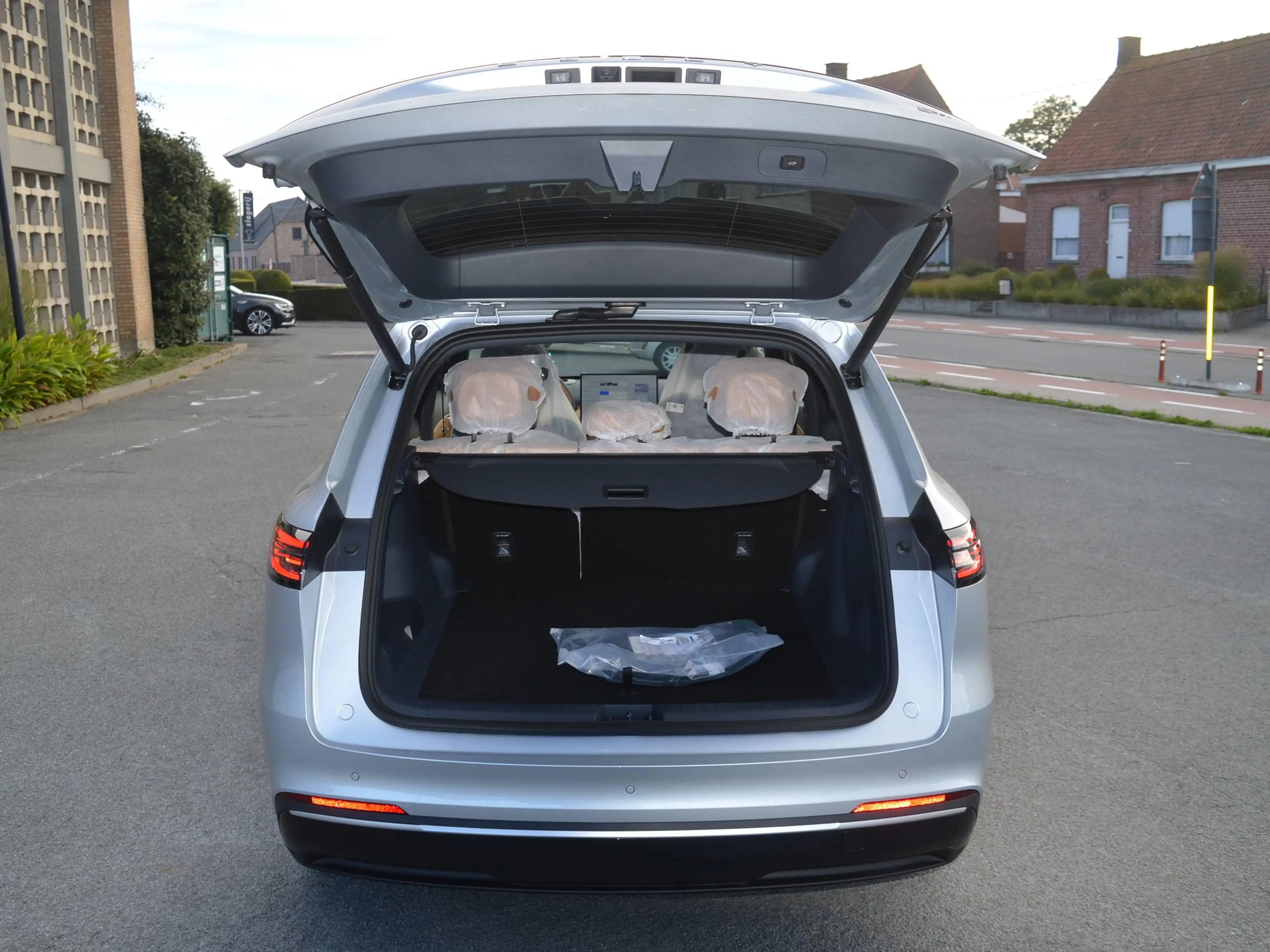 Geely Starray EM-i PHEV 262 max+!136 km rijbereik!full option!!! LEDER+PANO DAK+ALU VELGEN+... — photo 9