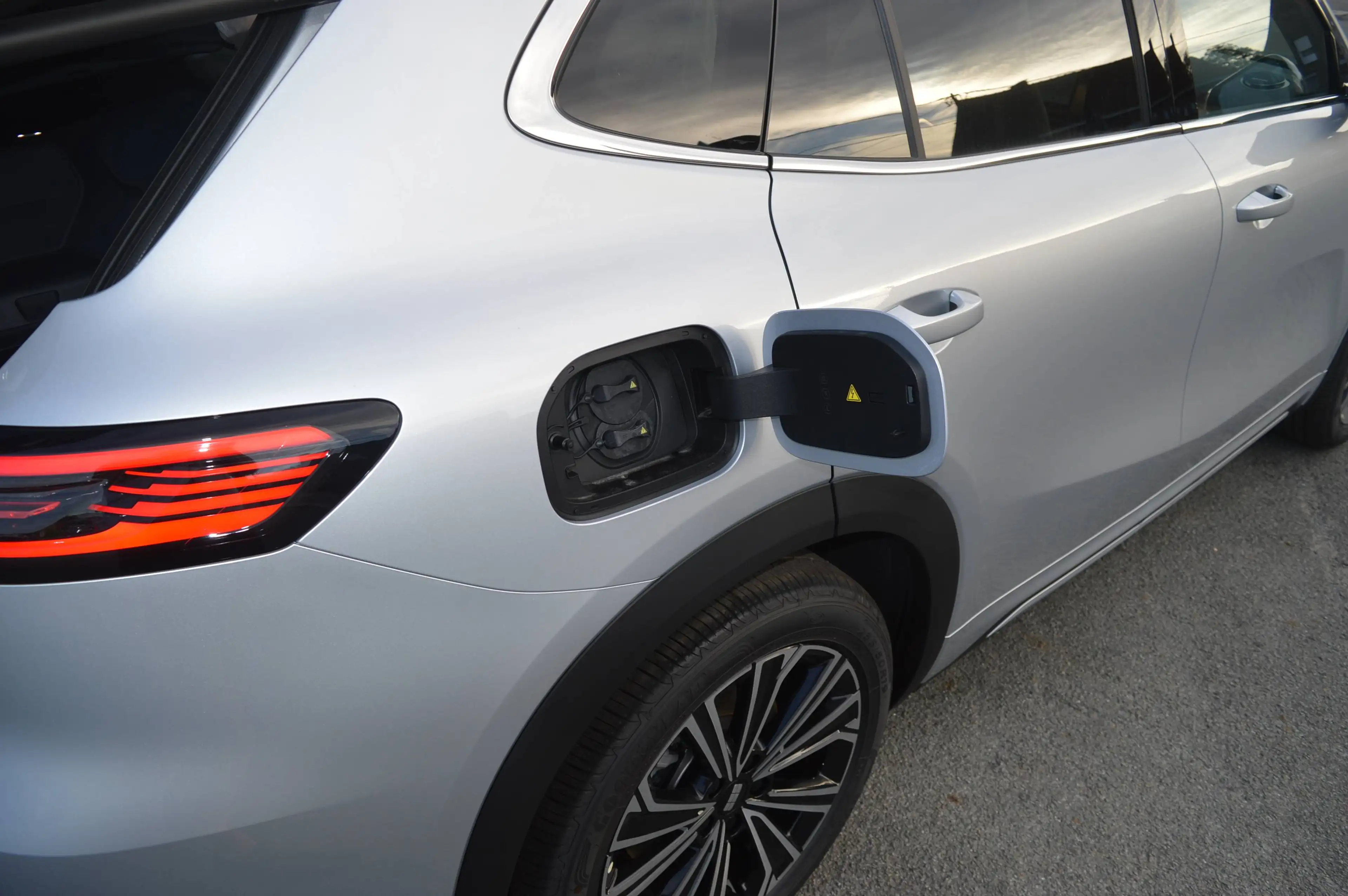 Geely Starray EM-i PHEV 262 max+!136 km rijbereik!full option!!! LEDER+PANO DAK+ALU VELGEN+... — photo 10