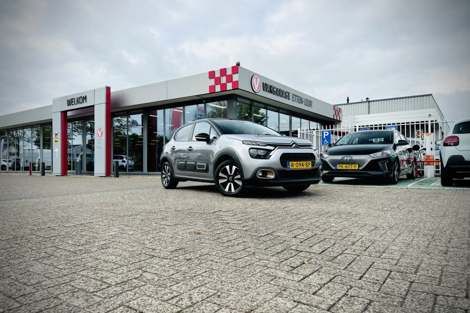 Citroen C3 1.2 C-Series | CLIMA | CRUISE | APPLE + ANDROID Grijs - 2