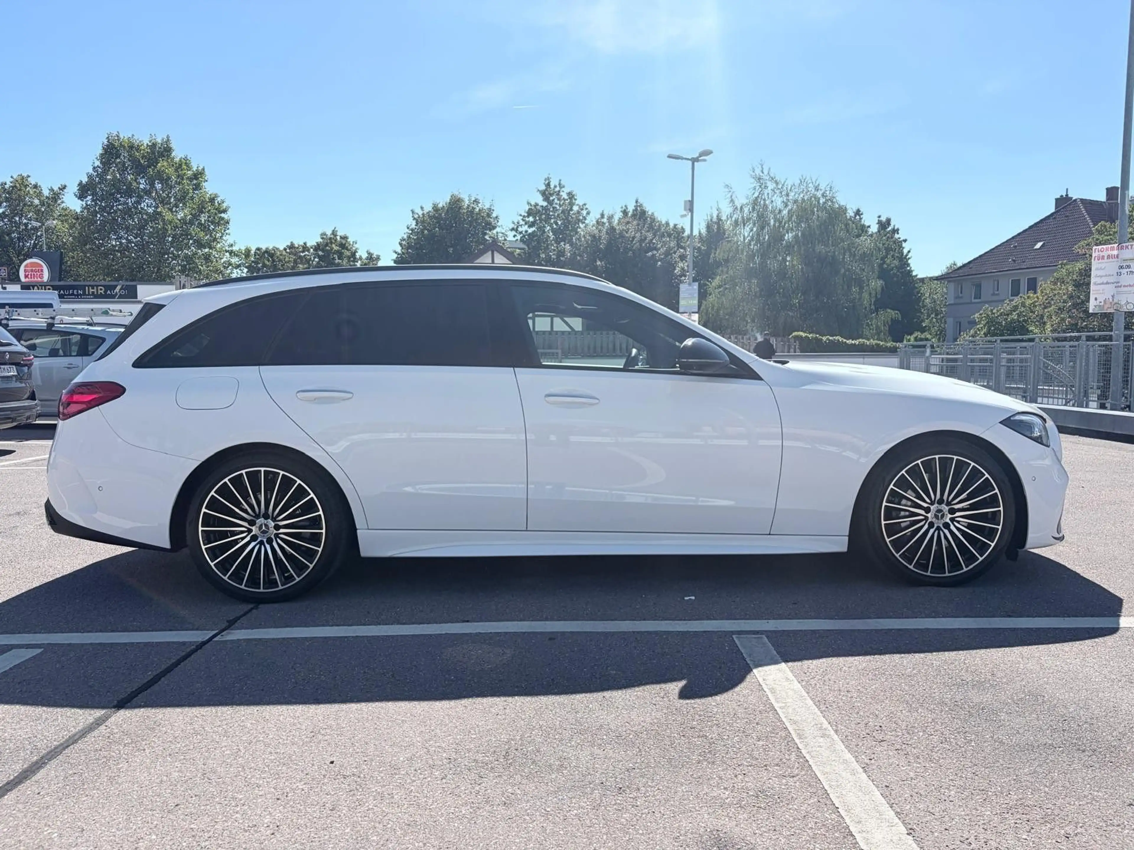 Mercedes-Benz C 300 d T AMG Line AHK/PANO/HUD/BURMSTER/360° — photo 4
