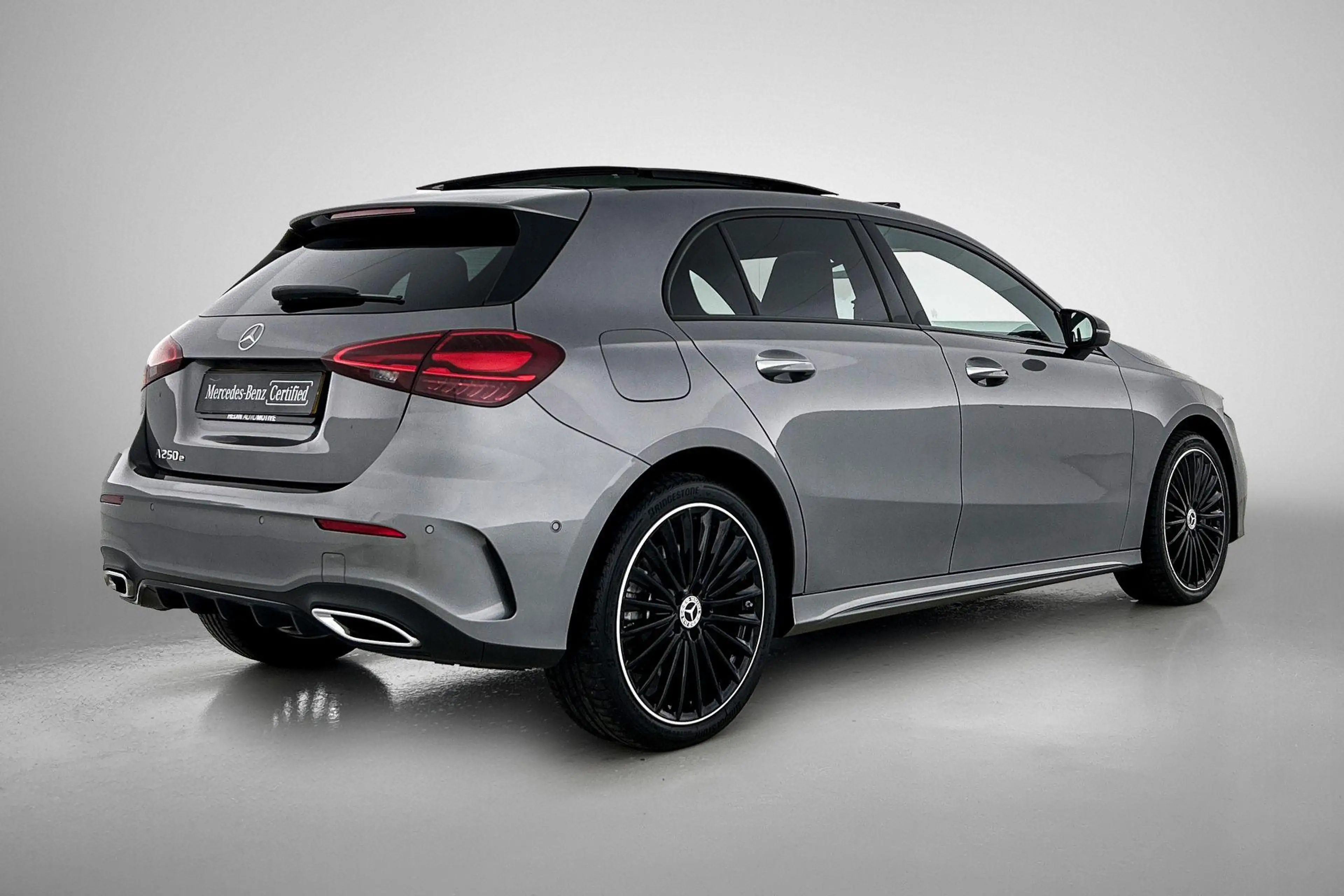 Mercedes-Benz A 250 A 250e Automaat AMG Line | Nightpakket | Panoramad — photo 5